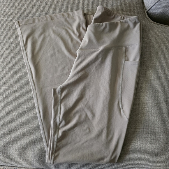 Baleaf Tan Crossover Flare Leggings With Pockets Women Size Xlarge - Picture 2 of 8